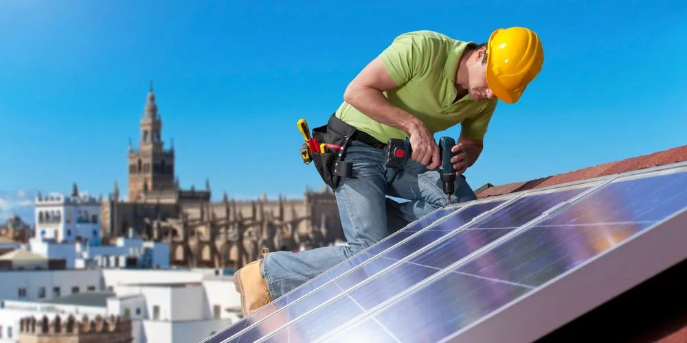 requisitos para solicitar ayudas en madrid para placas solares