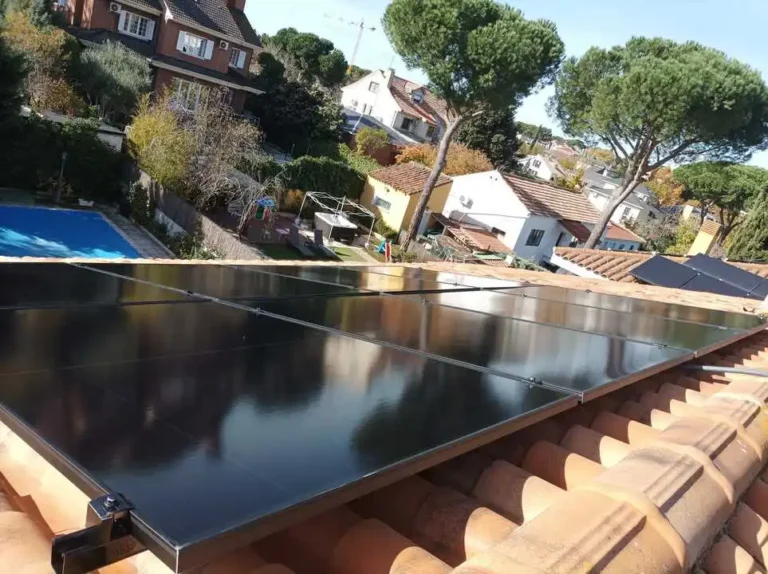 Cómo funciona una placa solar fotovoltaica