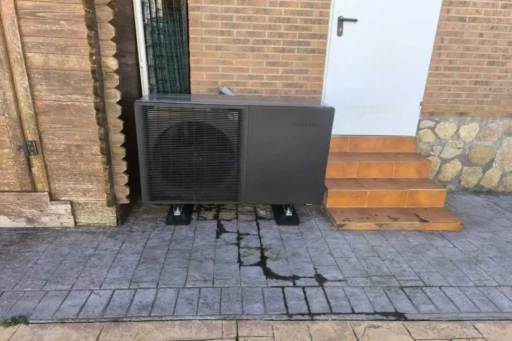 Cuánto cuesta instalar aerotermia en una casa: precios y factores a considerar 3 coste-de-la-instalacion-de-aerotermia