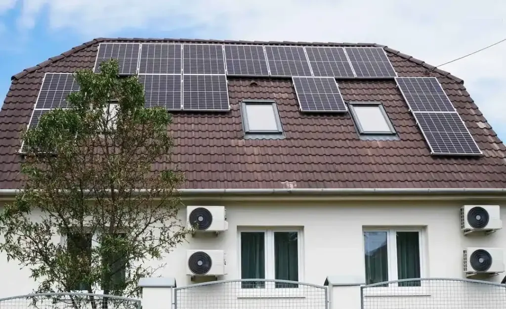 ¿Cuánto cuesta una instalación de aerotermia con placas solares? Todos los detalles 2 Instalación y uso de aerotermia con placas solares