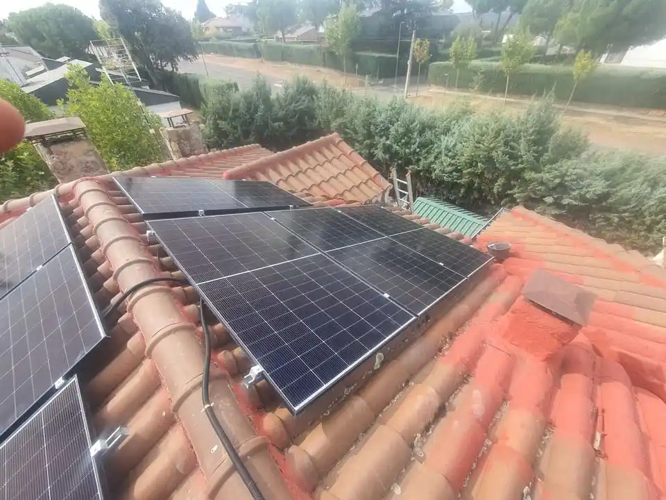 Rendimiento de placas solares por meses: Análisis y variaciones anuales 3 Cuánto generan las placas solares anualmente